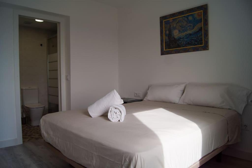 Roch - Stylish Apartment Near Metro 塞维利亚 外观 照片