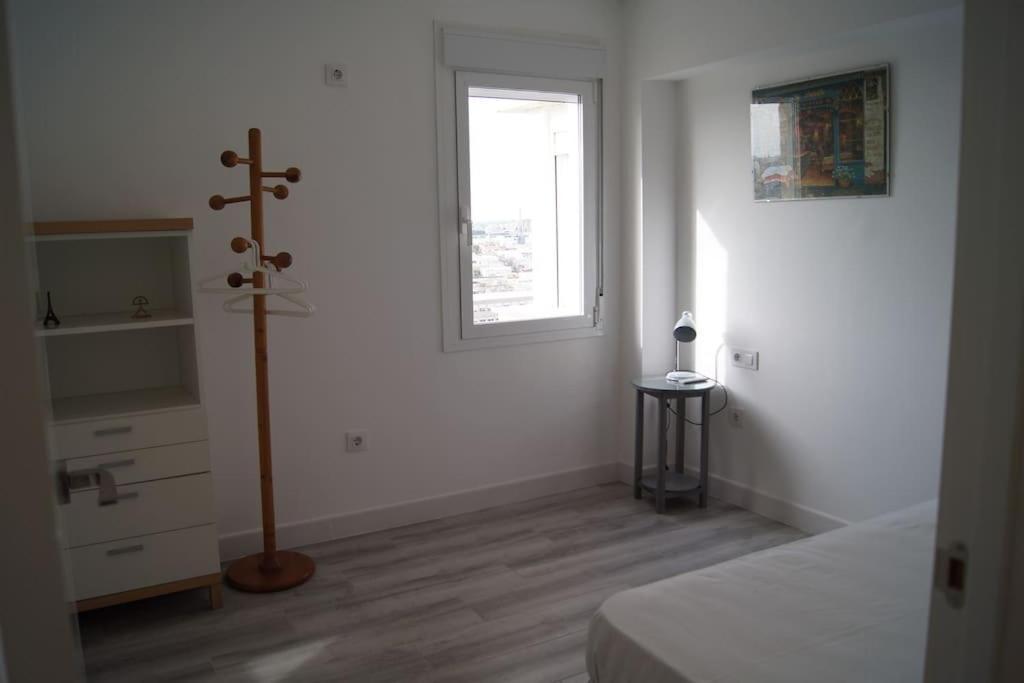 Roch - Stylish Apartment Near Metro 塞维利亚 外观 照片